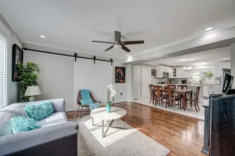 5205 Irvington Boulevard Houston TX 77009