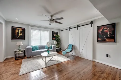 5205 Irvington Boulevard Houston TX 77009