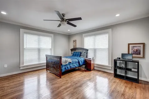 5205 Irvington Boulevard Houston TX 77009