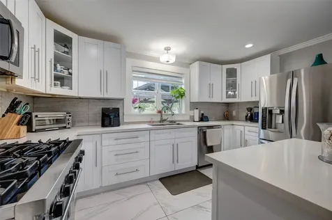 5205 Irvington Boulevard Houston TX 77009