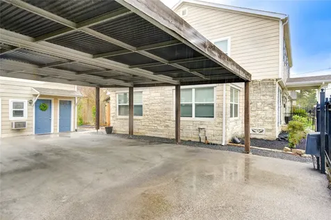 5205 Irvington Boulevard Houston TX 77009