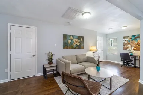 5205 Irvington Boulevard Houston TX 77009
