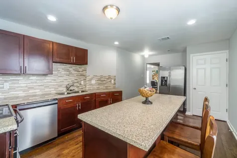 5205 Irvington Boulevard Houston TX 77009