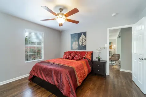 5205 Irvington Boulevard Houston TX 77009