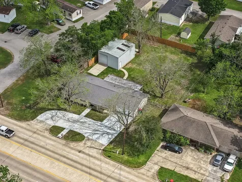 202 Massey Tompkins Road Baytown TX 77521