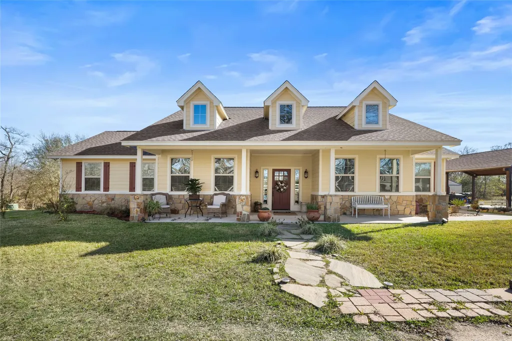 9467 Loop Road Bellville TX 77418