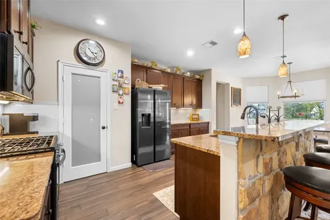9467 Loop Road Bellville TX 77418