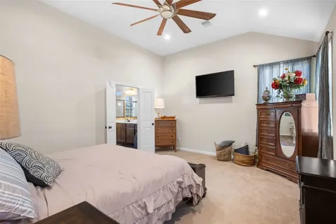 9467 Loop Road Bellville TX 77418