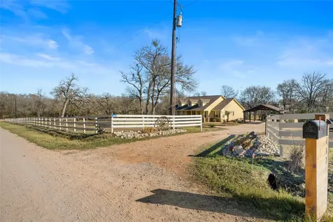 9467 Loop Road Bellville TX 77418