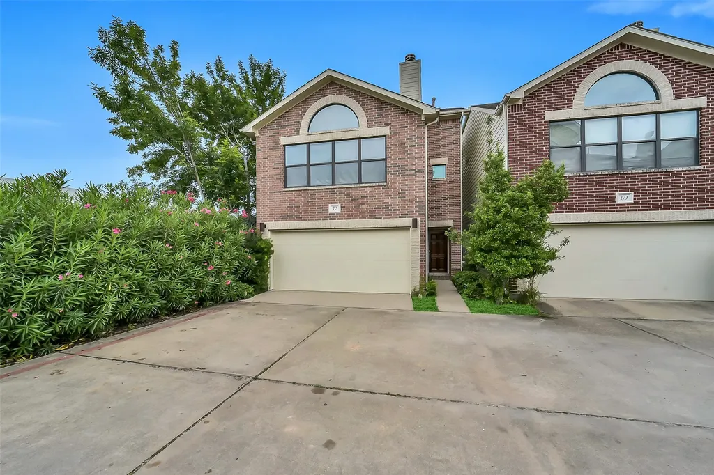 650 Westcross Street 70 Houston TX 77018