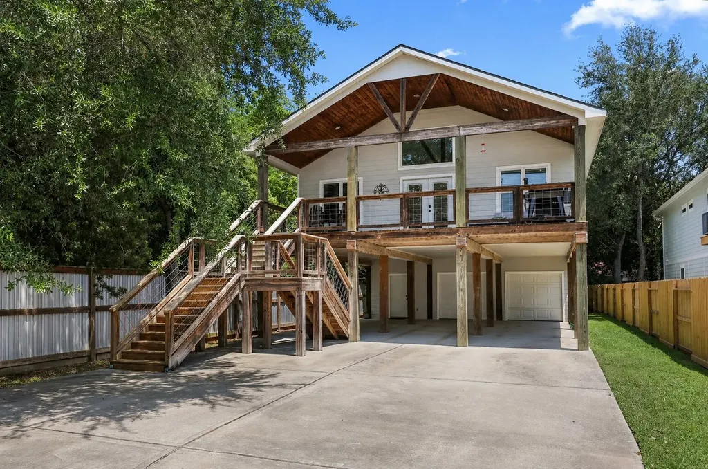3605 Pecan Drive Bacliff TX 77518