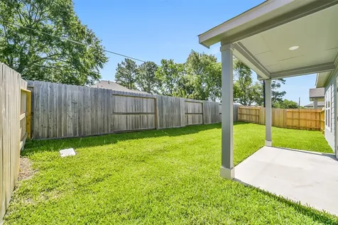240 Harlingen Drive Magnolia TX 77354