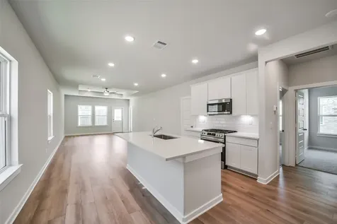 240 Harlingen Drive Magnolia TX 77354