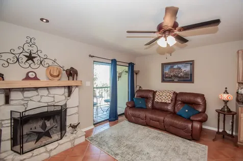 943 Parkview Drive C1 Canyon Lake TX 78133