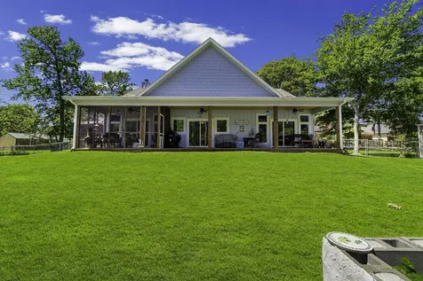 229 Knollwood Creek Onalaska TX 77360