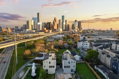 1005 Bingham Street 5 Houston TX 77007