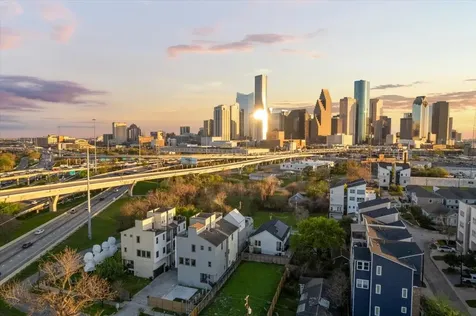 1005 Bingham Street 5 Houston TX 77007