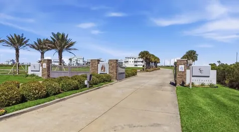 10818 Sweetwater Cove Boulevard Galveston TX 77554