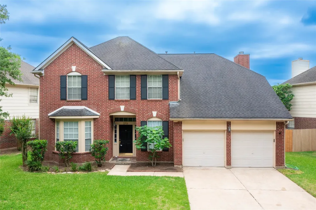219 Birch Hill Drive Sugar Land TX 77479