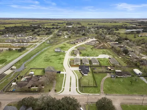 117 Bayou Bend Court Angleton TX 77515