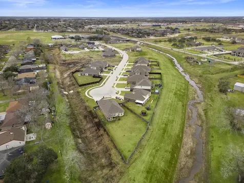 117 Bayou Bend Court Angleton TX 77515
