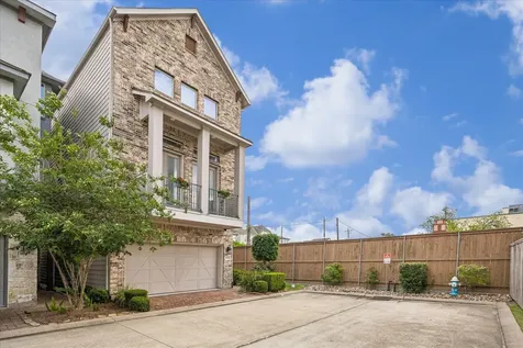 1702 Oak Leaf Pass Drive Houston TX 77055