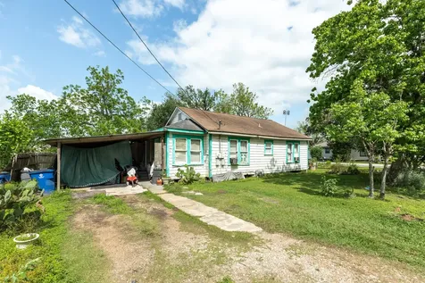 233 Hamilton Street West Columbia TX 77486
