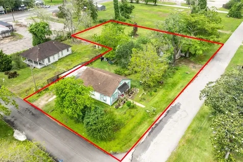 233 Hamilton Street West Columbia TX 77486