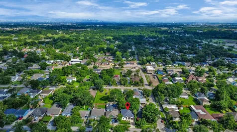 8349 Lenore Street Houston TX 77017
