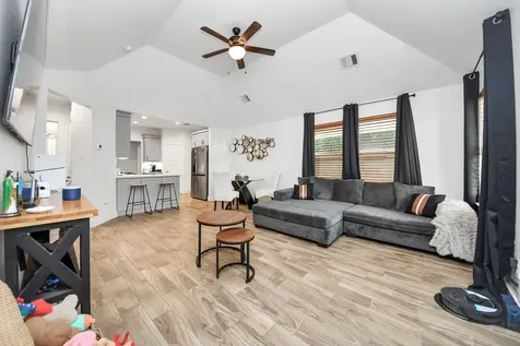 8349 Lenore Street Houston TX 77017