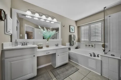 9514 Trailing Moss Drive Houston TX 77064