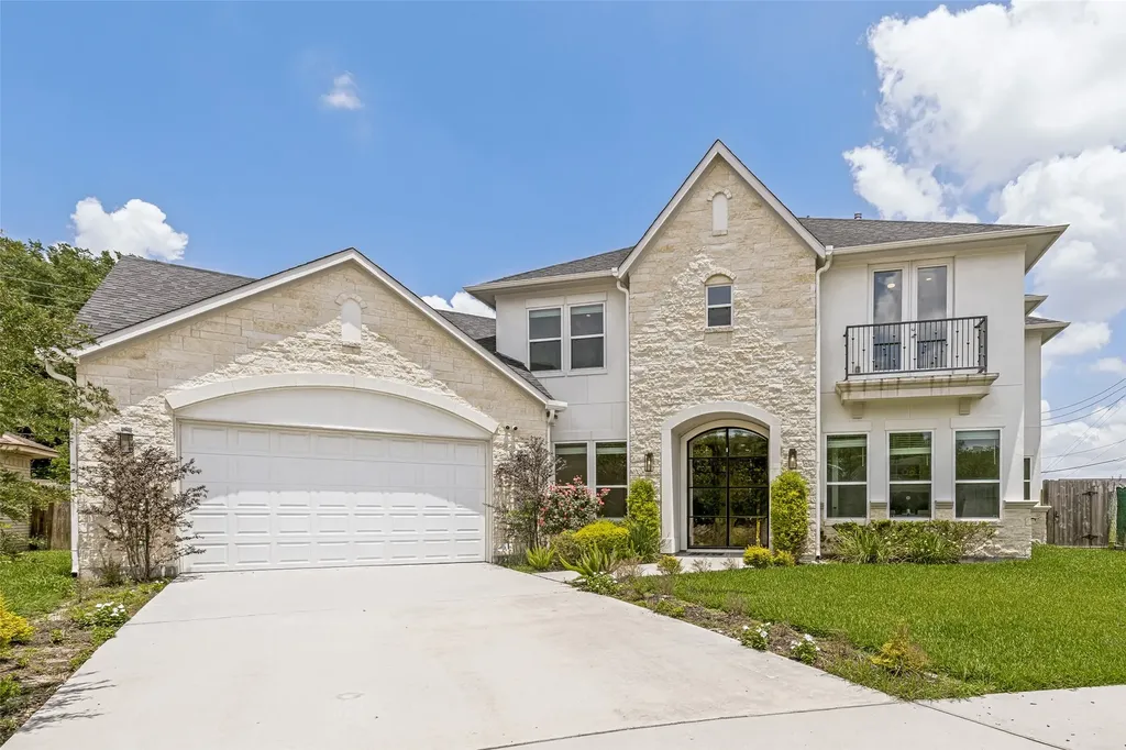 8002 N Circle Drive Houston TX 77071