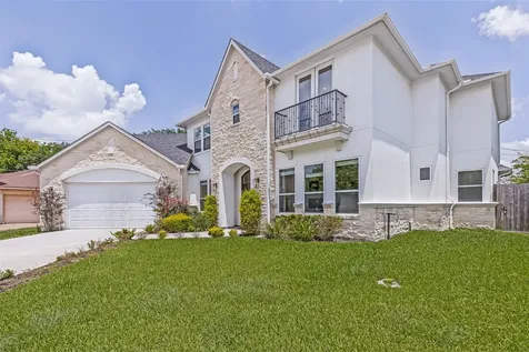 8002 N Circle Drive Houston TX 77071