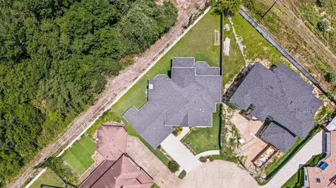 8002 N Circle Drive Houston TX 77071