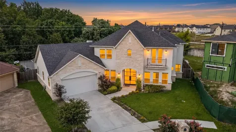 8002 N Circle Drive Houston TX 77071