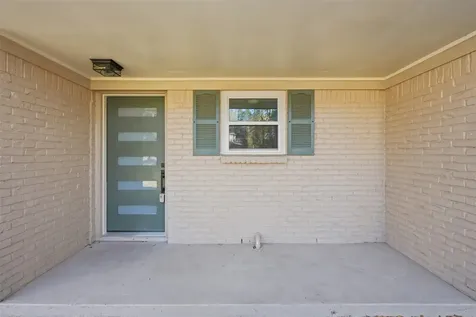 5002 Cedar Creek Drive Dickinson TX 77539