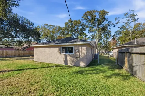 5002 Cedar Creek Drive Dickinson TX 77539