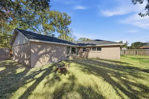 5002 Cedar Creek Drive Dickinson TX 77539