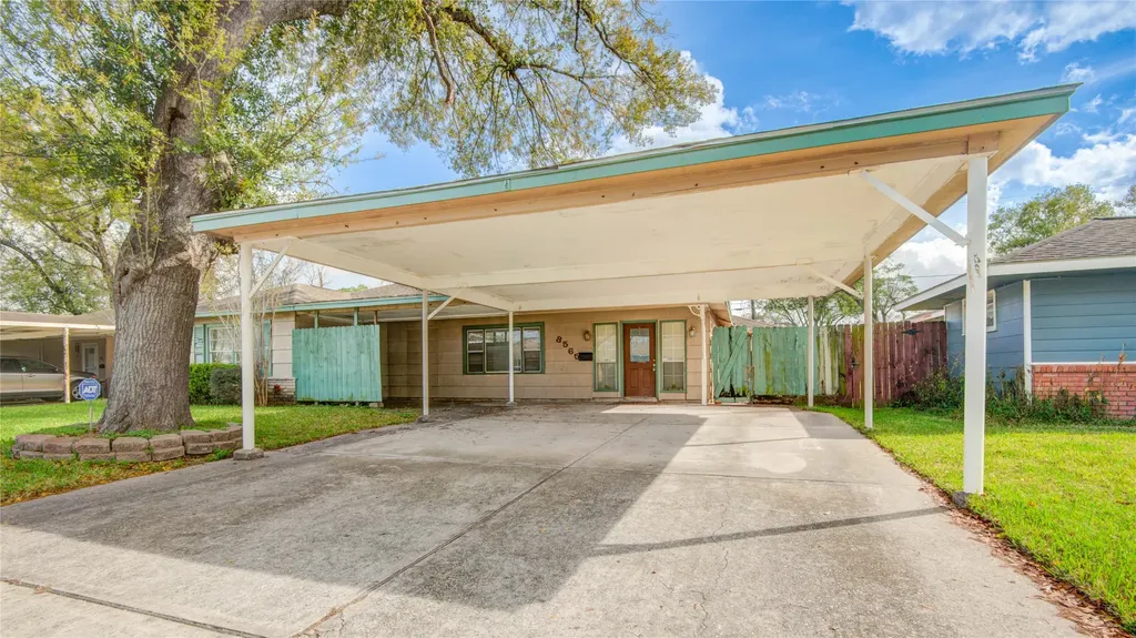8565 Ridgepoint Drive Houston TX 77055