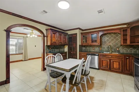 8565 Ridgepoint Drive Houston TX 77055