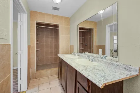 8565 Ridgepoint Drive Houston TX 77055