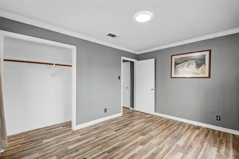 8565 Ridgepoint Drive Houston TX 77055