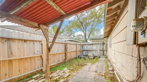 8565 Ridgepoint Drive Houston TX 77055