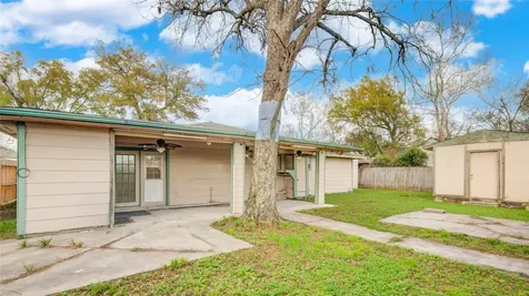8565 Ridgepoint Drive Houston TX 77055