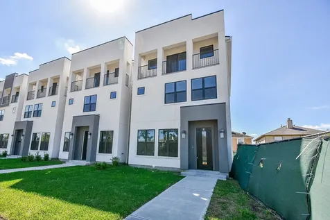 15000 S Richmond Avenue 6 Houston TX 77082