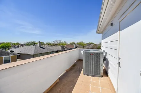 15000 S Richmond Avenue 6 Houston TX 77082