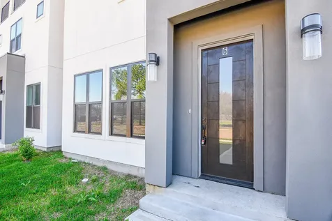 15000 S Richmond Avenue 6 Houston TX 77082
