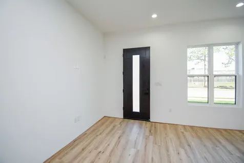 15000 S Richmond Avenue 6 Houston TX 77082