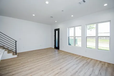 15000 S Richmond Avenue 6 Houston TX 77082