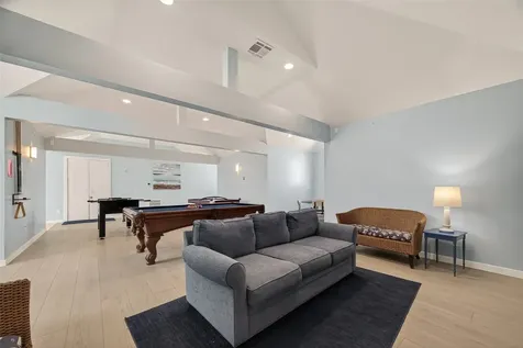 4211 Pointe West Drive 203 Galveston TX 77554
